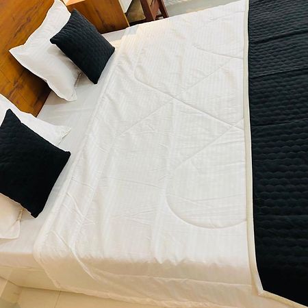 Royal Park Inn Greater Noida Eksteriør bilde