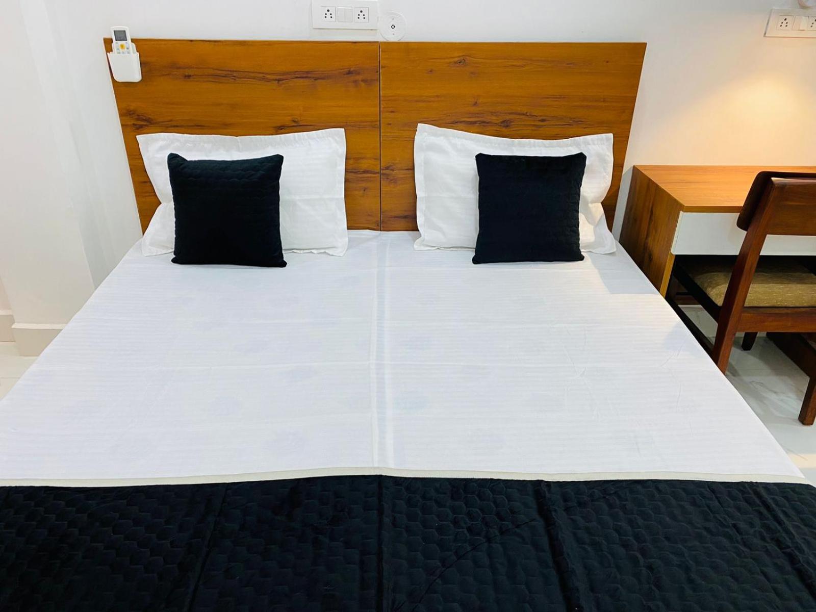 Royal Park Inn Greater Noida Eksteriør bilde